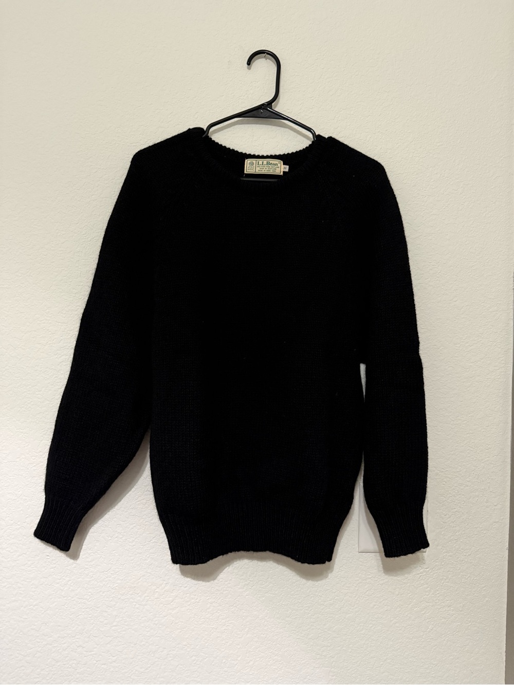 Vintage L.L. Bean 100% Wool Black Crewneck Knit Sweater